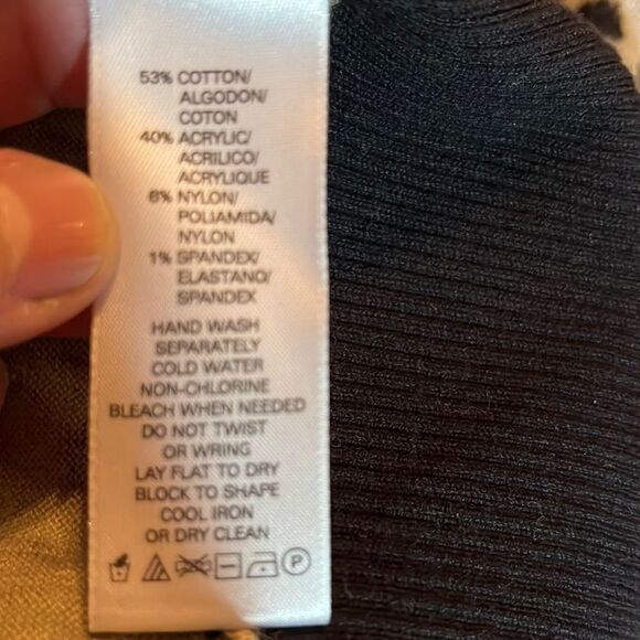 Kenzie Sleeveless Dress - Picture 11 of 16